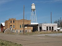 USA - McLean TX - Abandoned Service Station & Water Tower (20 Apr 2009)